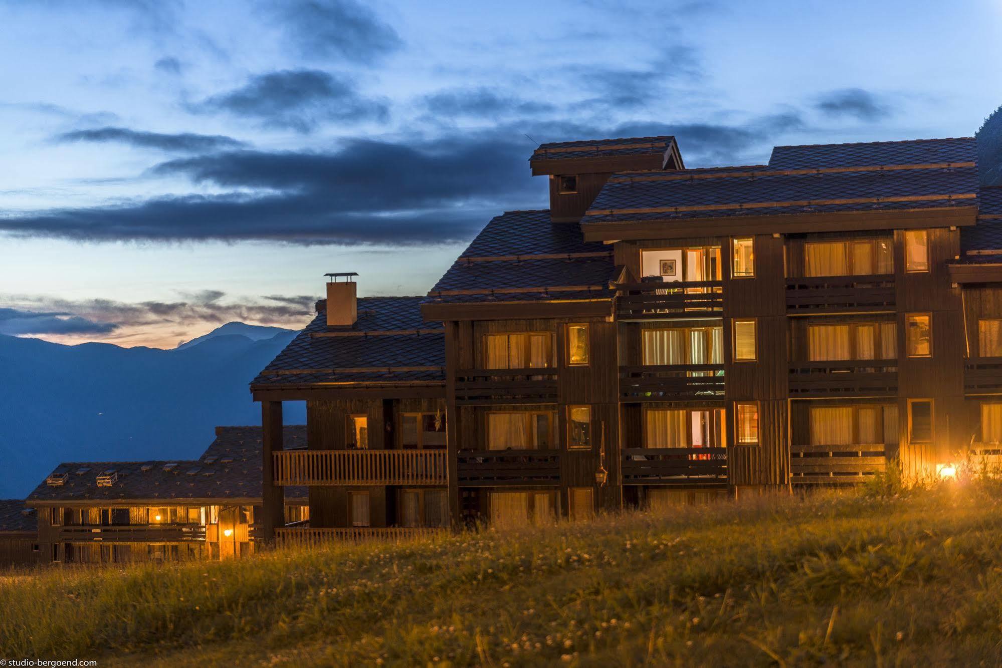 Residence Pierre & Vacances Les Chalets Des Arolles Macot-la-Plagne Exterior foto